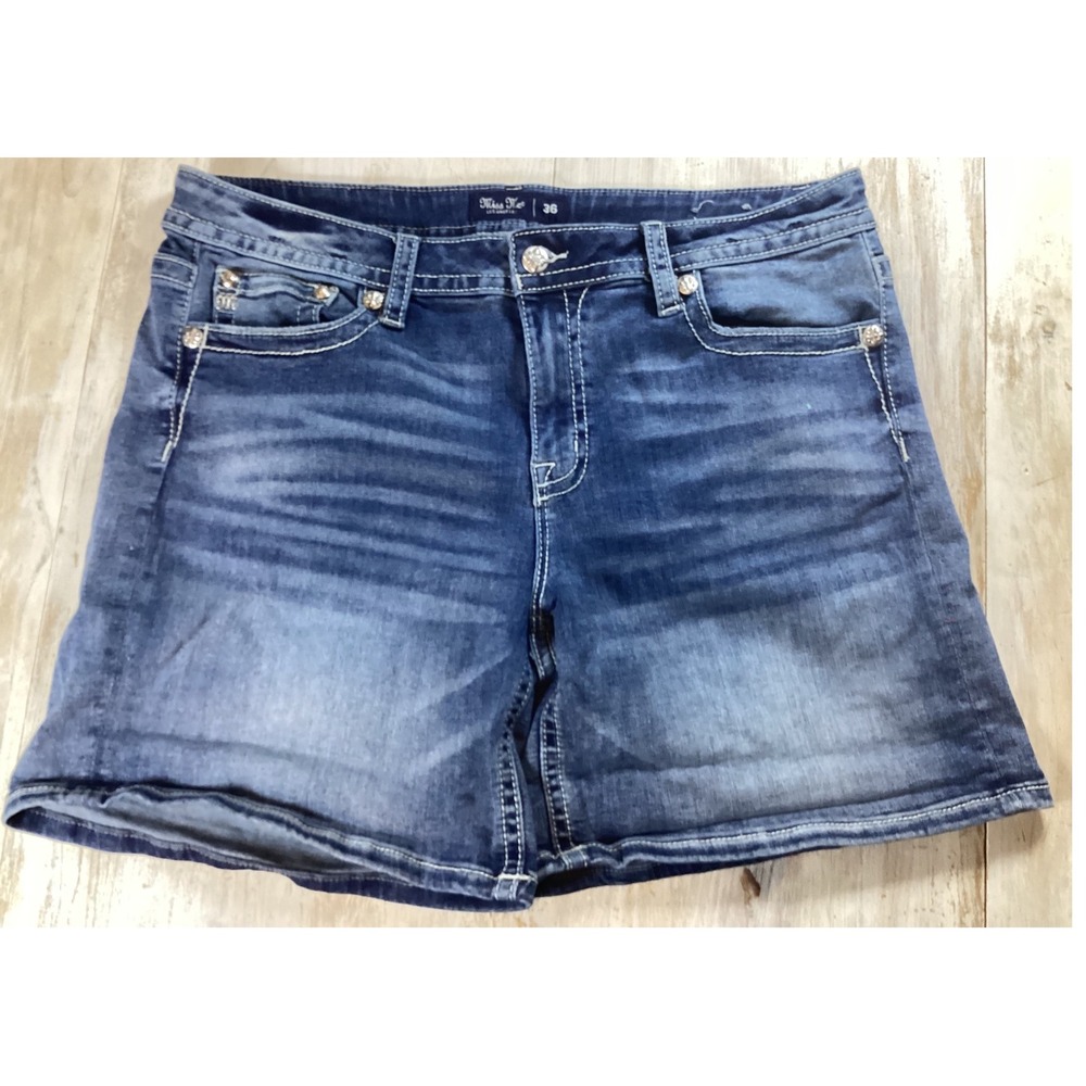 Miss Me Women Angel Wing Embellished Mid Rise Denim Short Blue Size 36 M5082H203